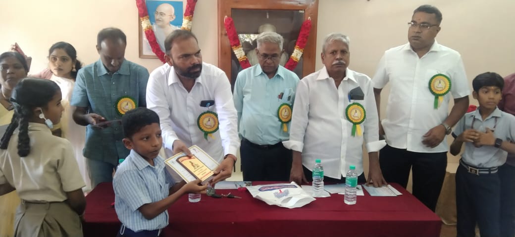 Thiruvalluvar Day Competition organized by Thiruvottiyur Social Service Society.
D. Mohammed Thariq           Std VI -B                               Tamil elocution   2nd prize