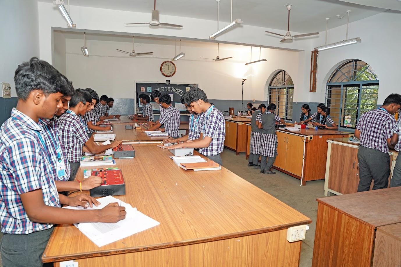Physics laboratory with optics and mechanics apparatus